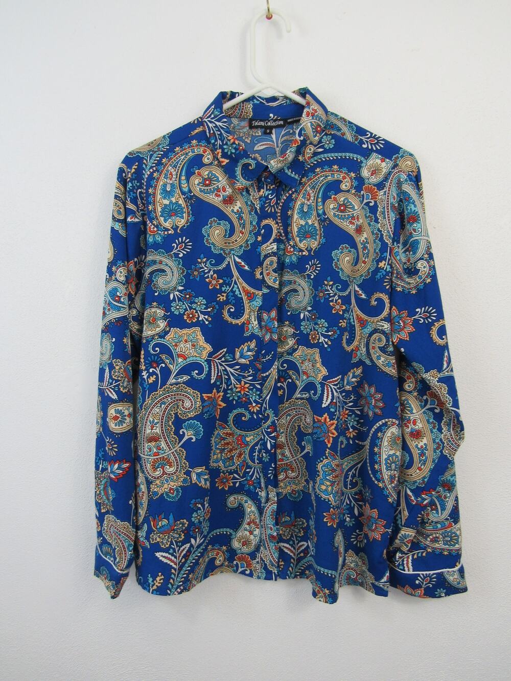 Tolani Collection Small Blue Paisley Printed Blouse Hidden Button Front